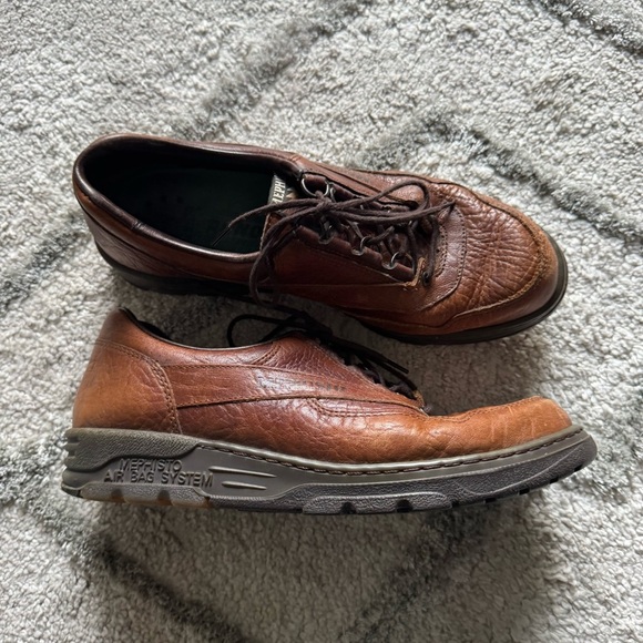 Mephisto Brown Leather Walking Hiking Sneaker shoes  comfort Size 9 - Picture 1 of 13